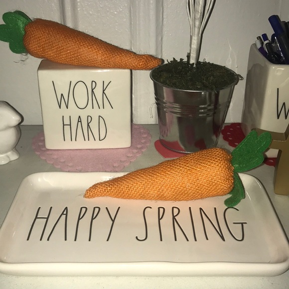 Happy Spring Tray - Picture 2 of 2